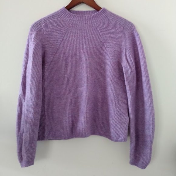 Banana Republic Cropped Sweater - Picture 1 of 5